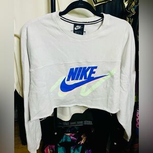 90s Nike Cropped Sweatshirt